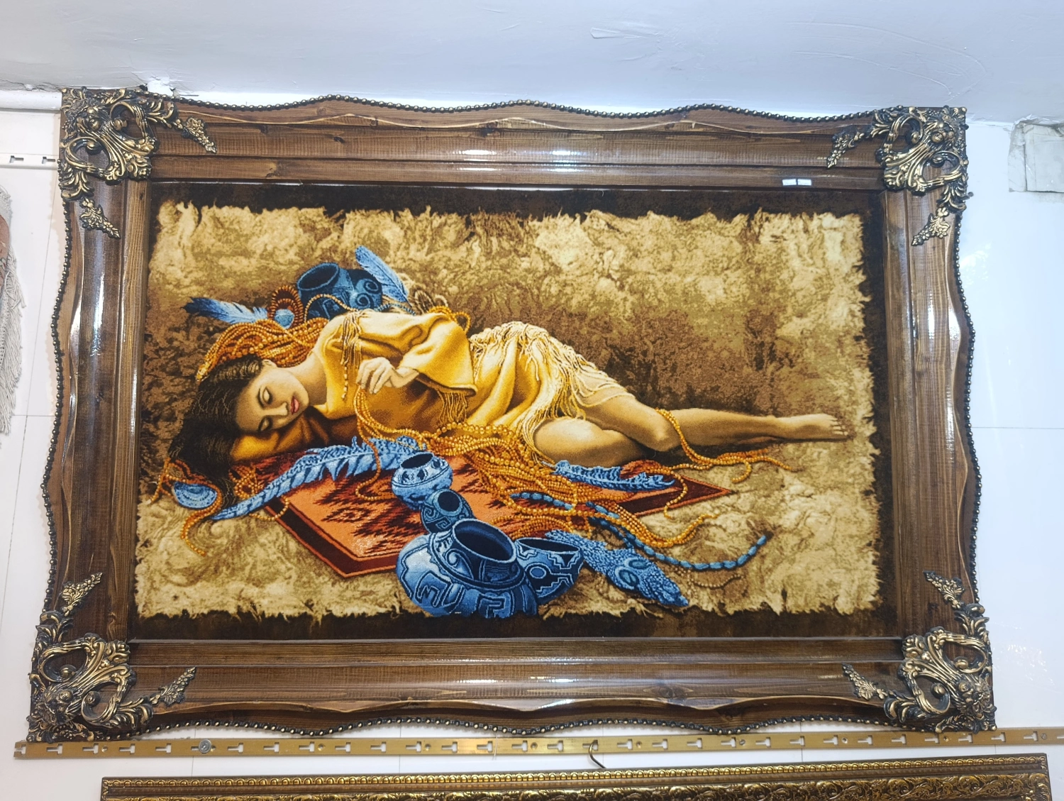 تابلو فرش دستباف ذرع و چارک تبریز (نقشه مدرن کرم طلایی)